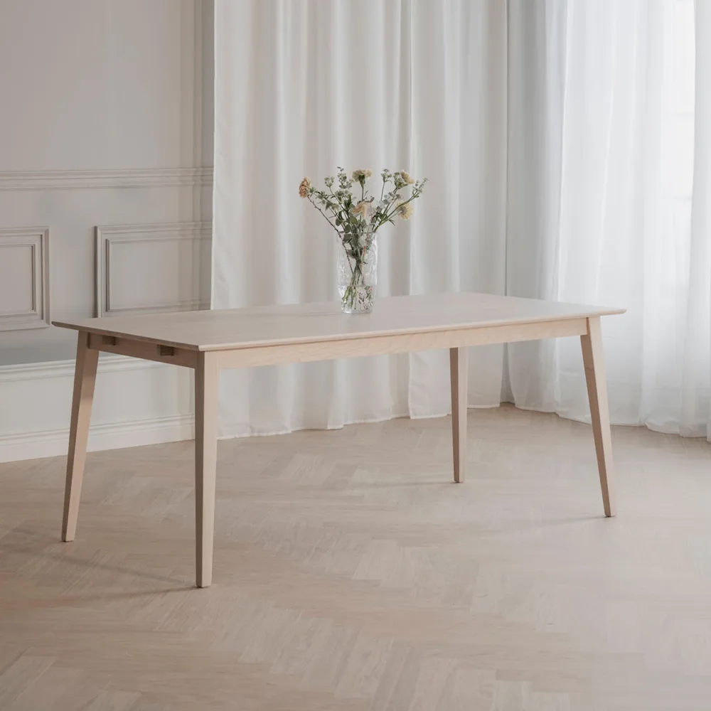 Rowico Filipa-ruokapöytä, 140 tai 180x90, useita värejä