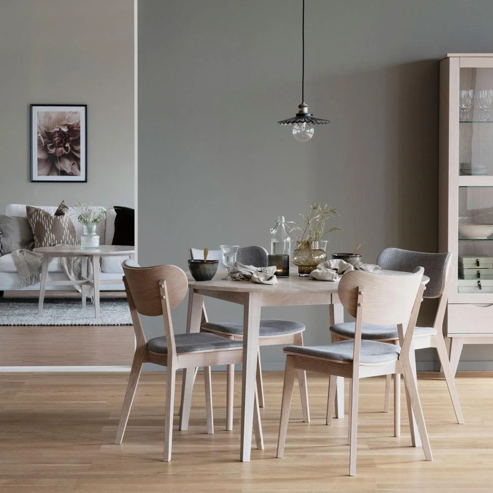 Rowico Kato-tuoli, useita värejä